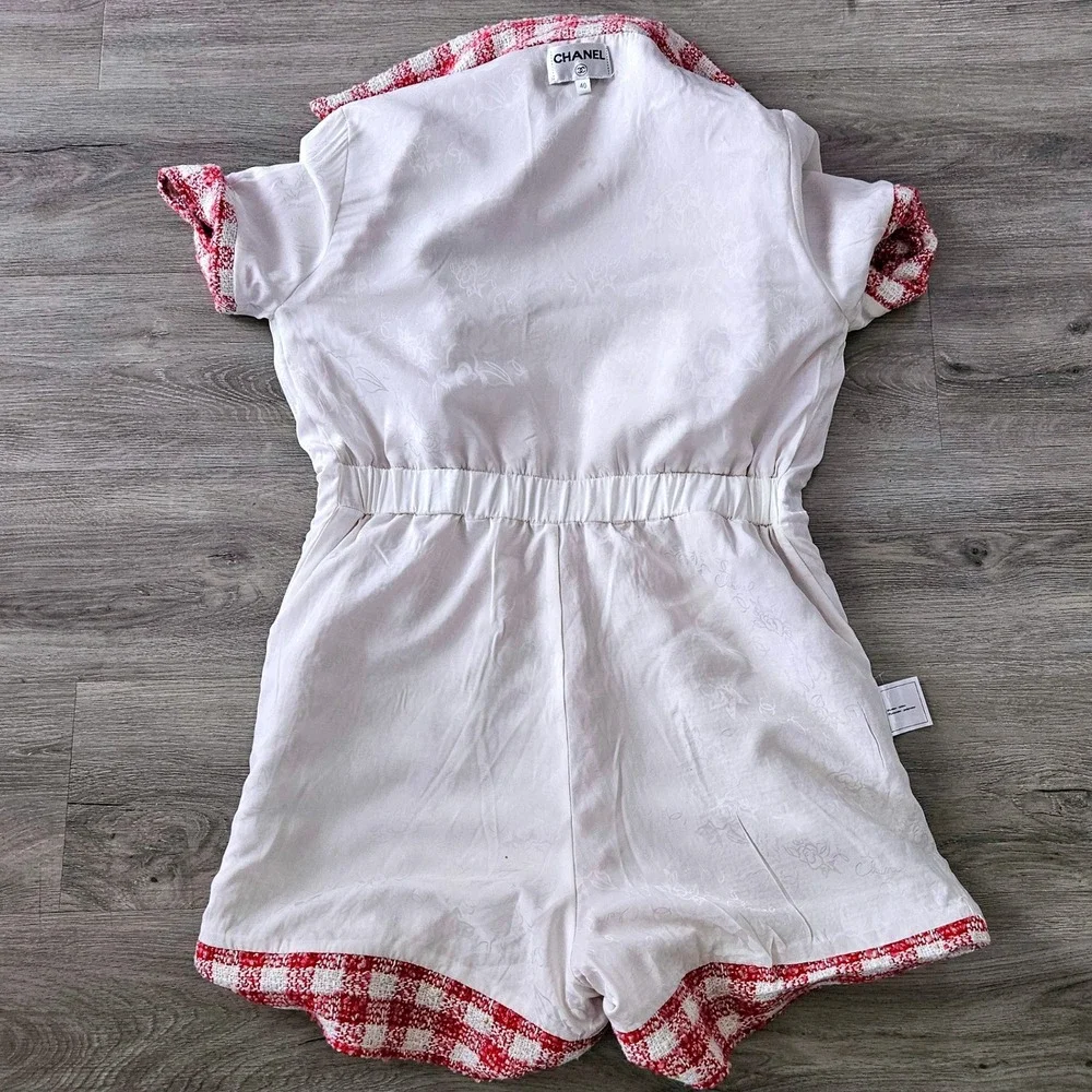 Chanel 19A / 2019, Pink Ivory Tweed Button Front Romper Playsuit Size 40